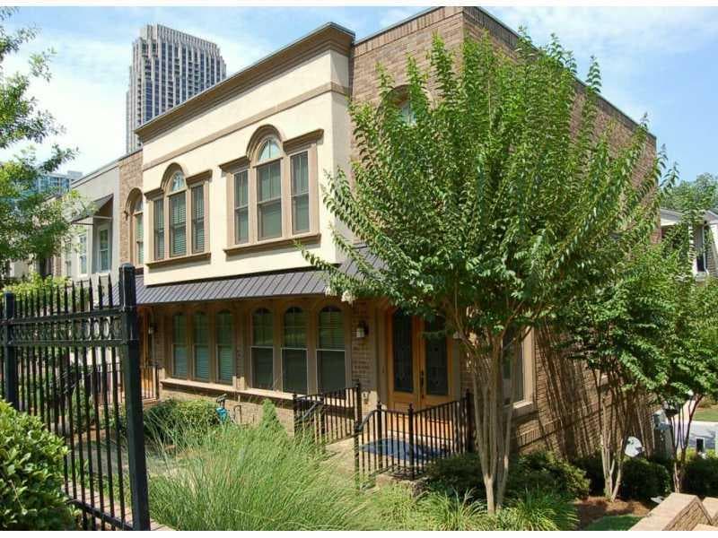 2 bedroom, 1,682 sq ft condominium sold at 396 15th Street 1, Atlanta, GA 30318