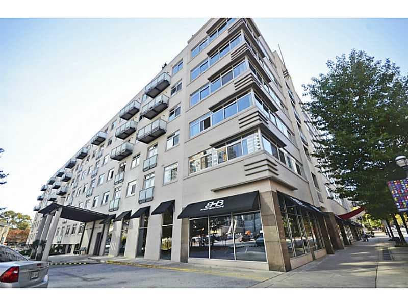 1 bedroom, 1,055 sq ft condominium sold at 805 Peachtree Street 319, Atlanta, GA 30308