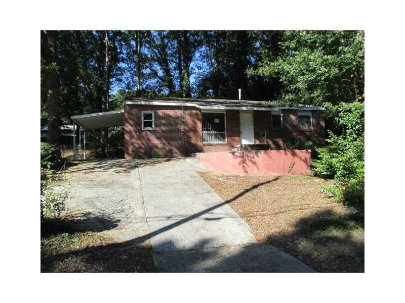 3 bedroom, 825 sq ft single family residence sold at 726 NW Alfred Road, Atlanta, GA 30331