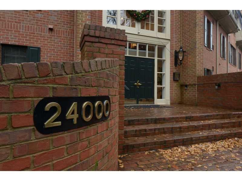 2 bedroom, 1,224 sq ft condominium sold at 24302 Plantation Drive 0, Atlanta, GA 30324
