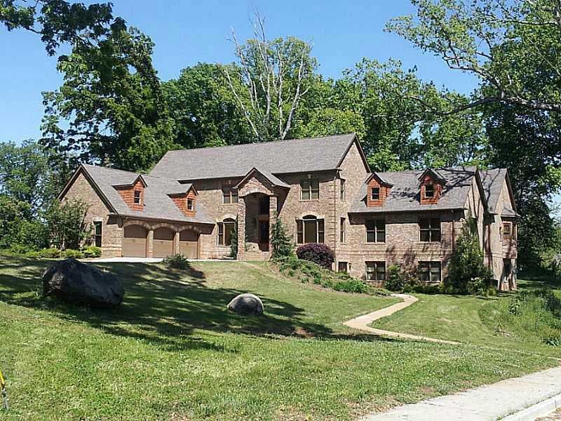 6 bedroom, 5,488 sq ft single family residence sold at 1580 Niskey Lake Road, Atlanta, GA 30331