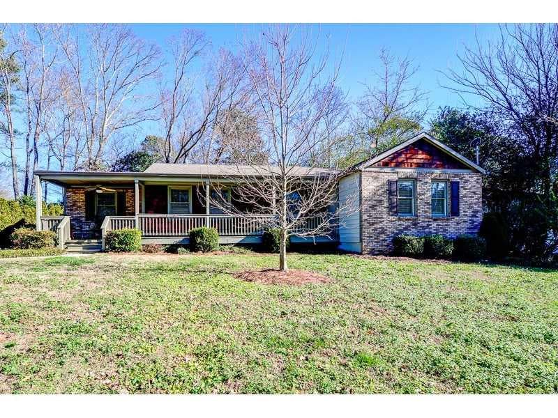 3 bedroom, 1,571 sq ft single family residence sold at 2921 Surrey Lane, Atlanta, GA 30341