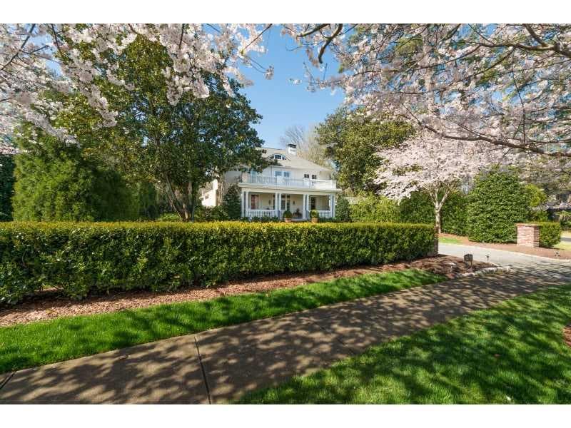 6 bedroom single family residence sold at 54 W Brookhaven Drive, Atlanta, GA 30319