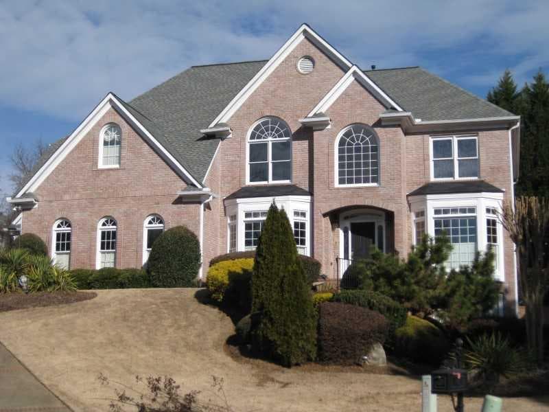 5 bedroom, 3,440 sq ft single family residence sold at 320 Commons Gate Court, Roswell, GA 30075