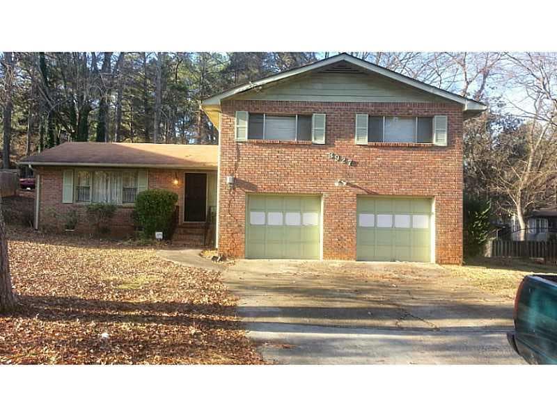 4 bedroom single family residence sold at 3927 Wildwood Lake Drive, Atlanta, GA 30331