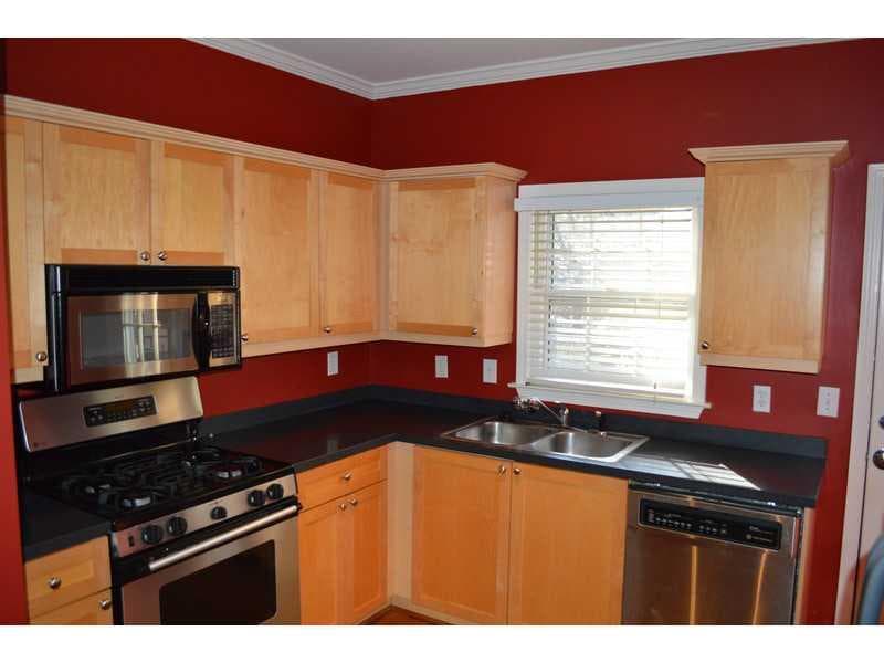2 bedroom, 1,090 sq ft condominium sold at 3675 Peachtree Road 31, Atlanta, GA 30319