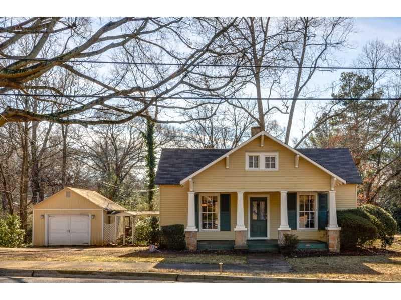 2 bedroom, 1,068 sq ft single family residence sold at 52 Woodstock Road, Roswell, GA 30075