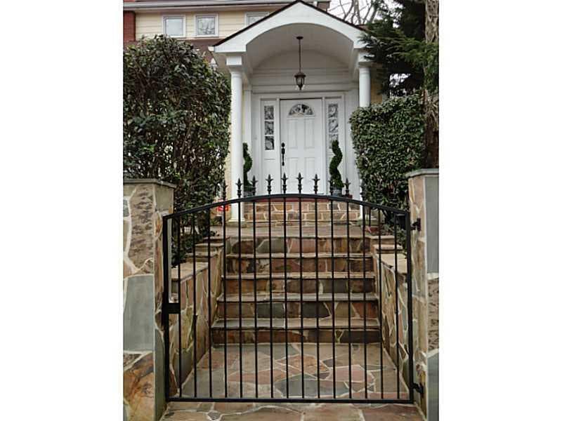 4 bedroom, 2,923 sq ft single family residence sold at 217 Westminster Drive, Atlanta, GA 30309