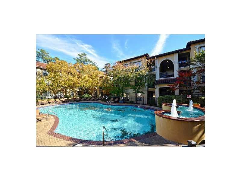1 bedroom, 775 sq ft condominium sold at 3777 Peachtree Road 823, Atlanta, GA 30319