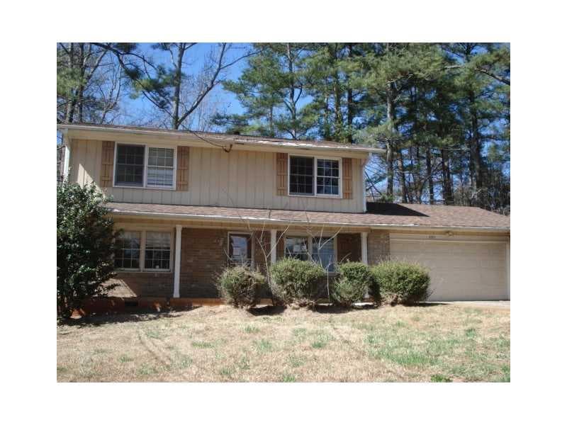 3 bedroom, 1,812 sq ft single family residence sold at 2321 Bermuda Run Court, Decatur, GA 30035