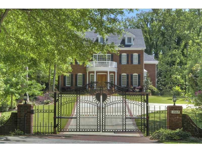 6 bedroom single family residence sold at 2667 Northside Drive, Atlanta, GA 30305