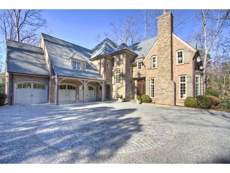 6 bedroom single family residence sold at 3048 Andrews Drive, Atlanta, GA 30305