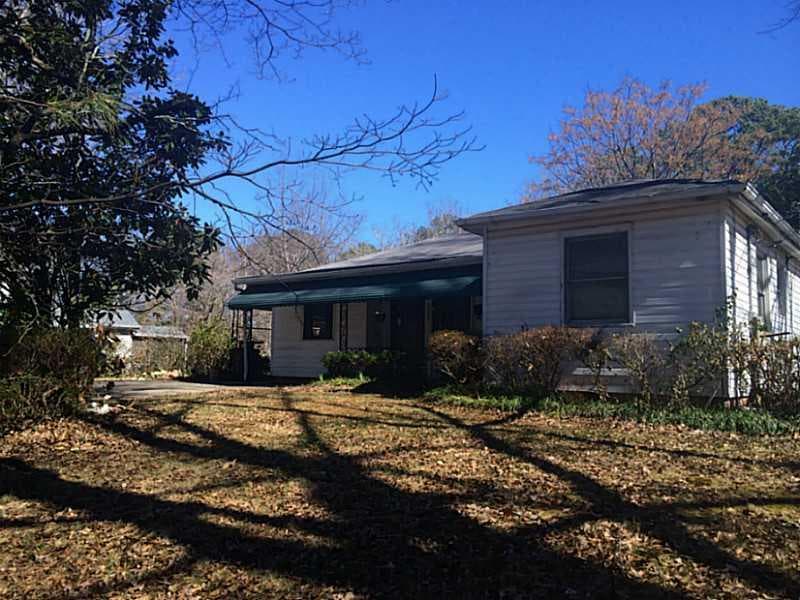 2 bedroom, 905 sq ft single family residence sold at 3240 Old Jonesboro Road, Hapeville, GA 30354