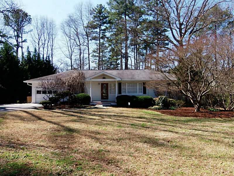 3 bedroom, 1,248 sq ft single family residence sold at 4918 Glaze Drive, Dunwoody, GA 30360