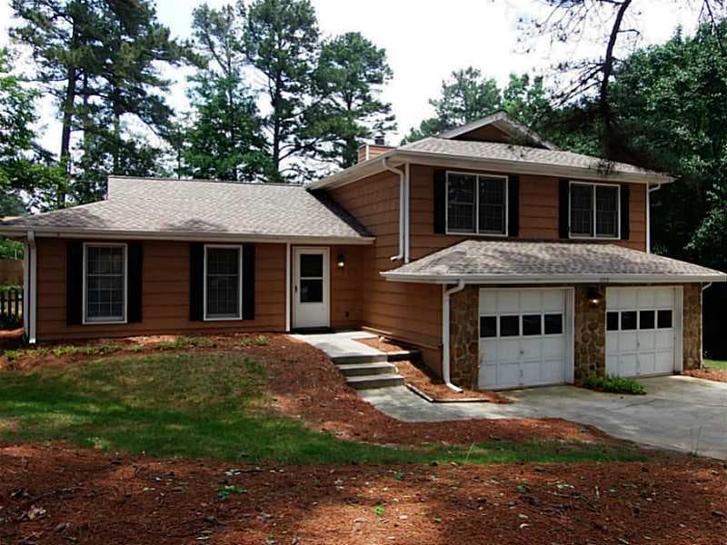 3 bedroom single family residence sold at 1715 Webb Gin Road, Snellville, GA 30078