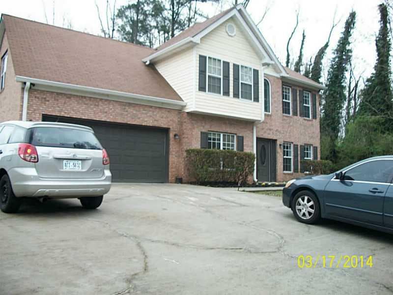 4 bedroom, 2,460 sq ft single family residence sold at 1910 Childress Drive, Atlanta, GA 30311