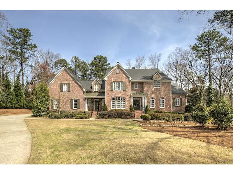 5 bedroom, 8,400 sq ft single family residence sold at 1585 Spalding Drive, Atlanta, GA 30350