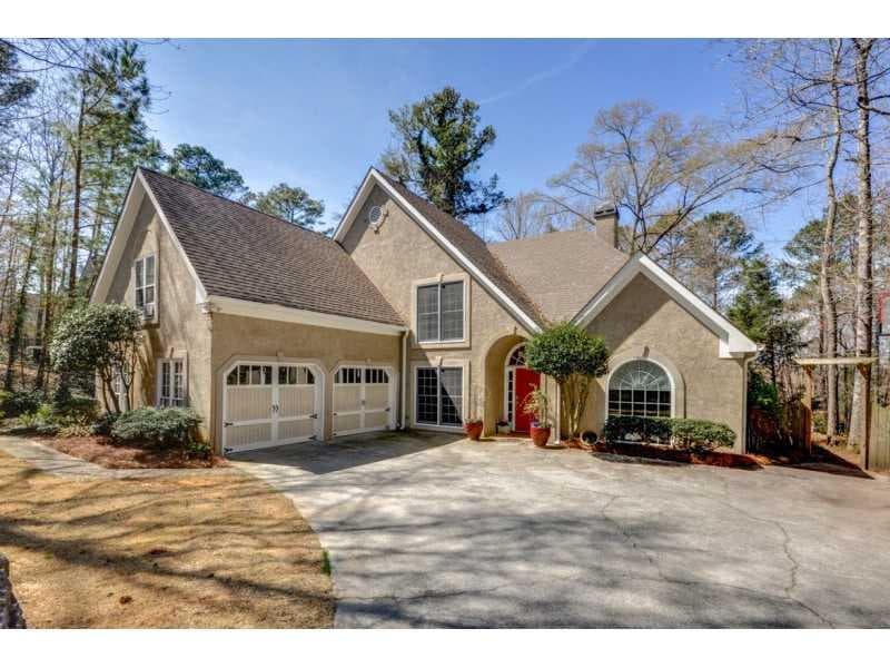 5 bedroom, 3,782 sq ft single family residence sold at 3701 Mabry Road Road, Roswell, GA 30075