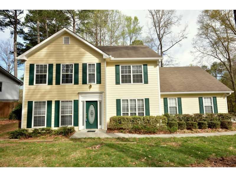 4 bedroom, 2,200 sq ft single family residence sold at 588 Cesarea Place, Lilburn, GA 30047