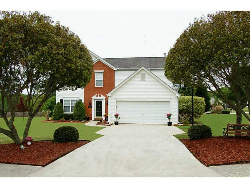 3 bedroom, 1,816 sq ft single family residence sold at 715 Hillmont Drive, Loganville, GA 30052