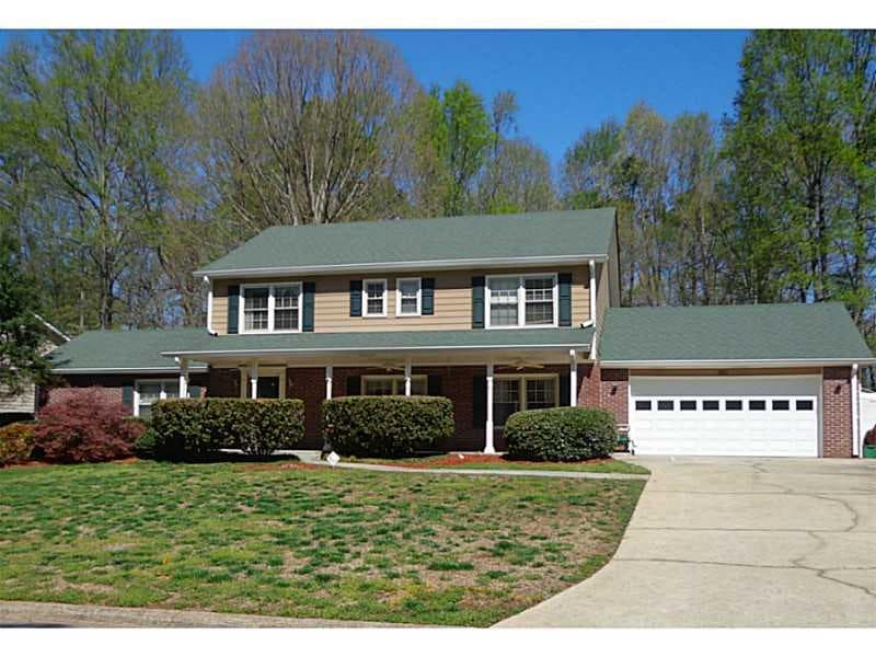 3 bedroom, 2,820 sq ft single family residence sold at 321 Deerwood Drive, Suwanee, GA 30024