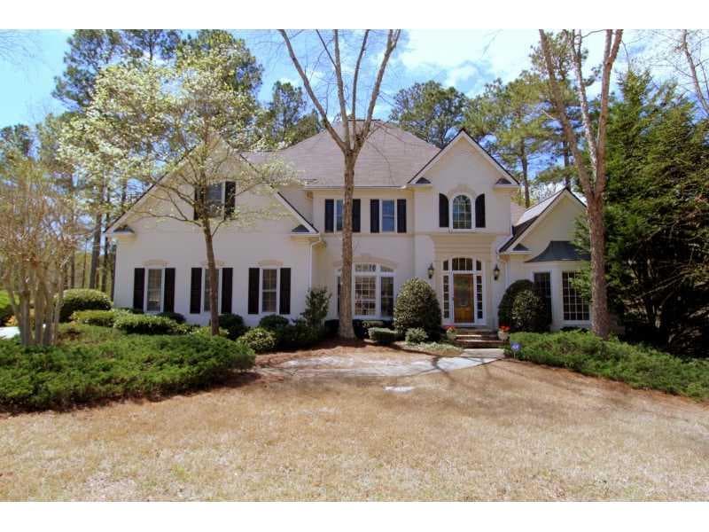 5 bedroom, 2,963 sq ft single family residence sold at 4270 Courageous Wake, Alpharetta, GA 30005