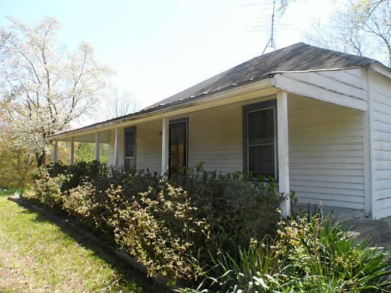 2 bedroom, 1,368 sq ft single family residence sold at 1018 Arnold Mill Road, Woodstock, GA 30188