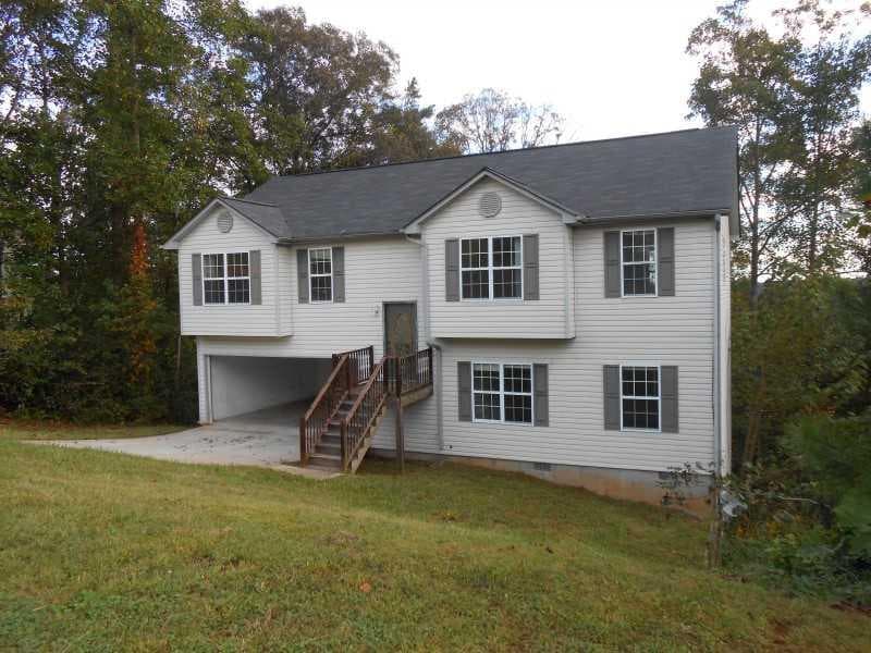 3346 Pennington Point Drive, Gainesville, GA 30507 — most recent listing photo
