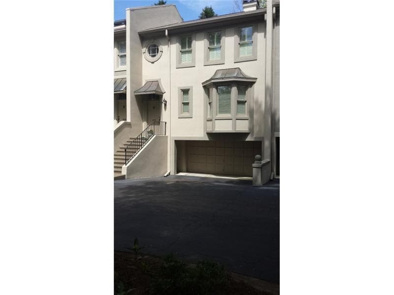 2 bedroom, 1,592 sq ft townhouse sold at 1237 Brookhaven Park Place 1237, Atlanta, GA 30319