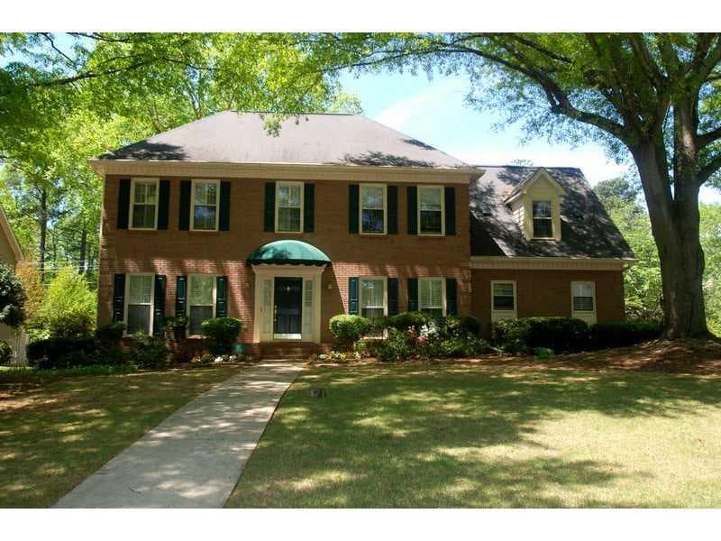 5 bedroom, 3,372 sq ft single family residence sold at 1398 Cedar Post Court, Decatur, GA 30033