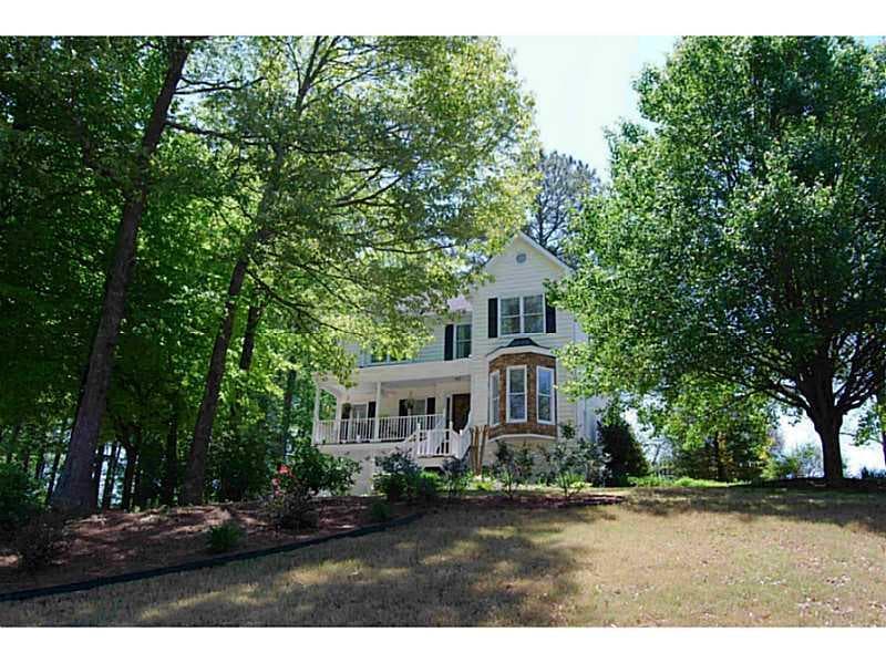 3 bedroom, 2,800 sq ft single family residence sold at 1008 Smithwyck Drive, Canton, GA 30115