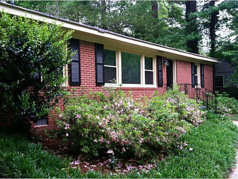 3 bedroom, 1,188 sq ft single family residence sold at 3526 Vanet Road, Atlanta, GA 30341