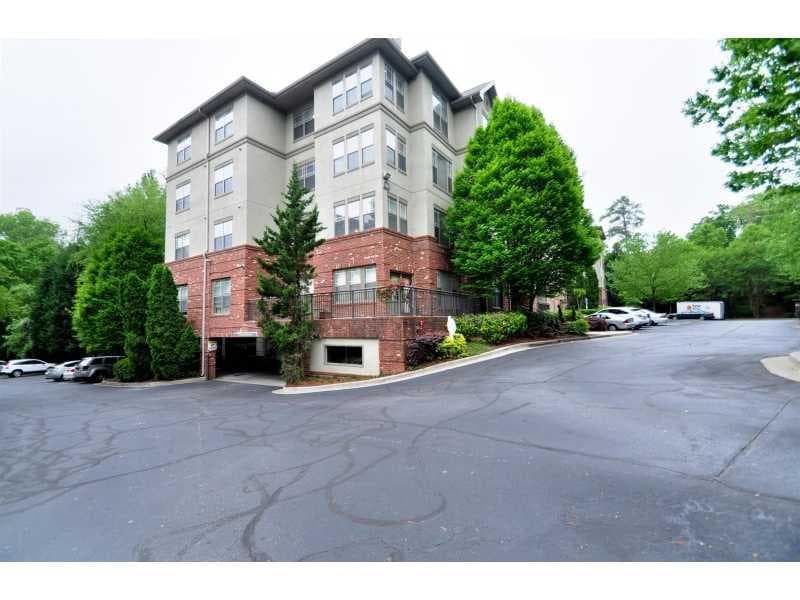 5559 Glenridge Drive 1209, Sandy Springs, GA 30342 — most recent listing photo