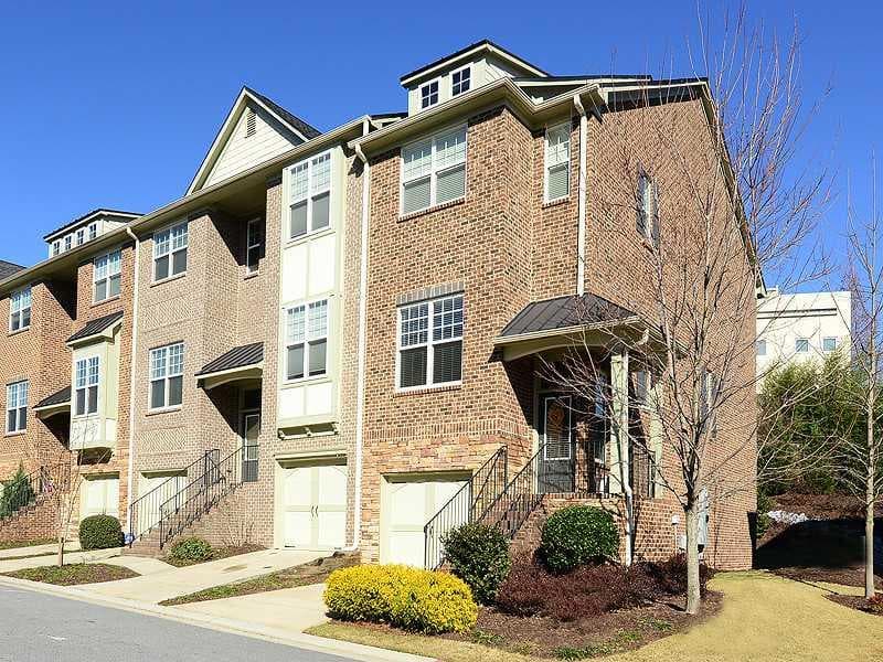 3 bedroom, 2,283 sq ft townhouse sold at 1976 Cobblestone Circle 1976, Atlanta, GA 30319