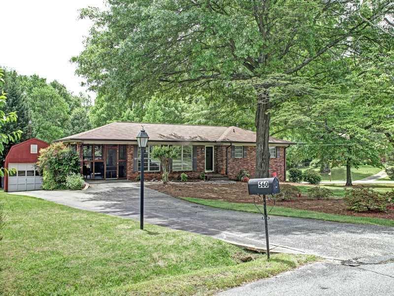 560 Tonawanda Drive, Marietta, GA 30066 — most recent listing photo