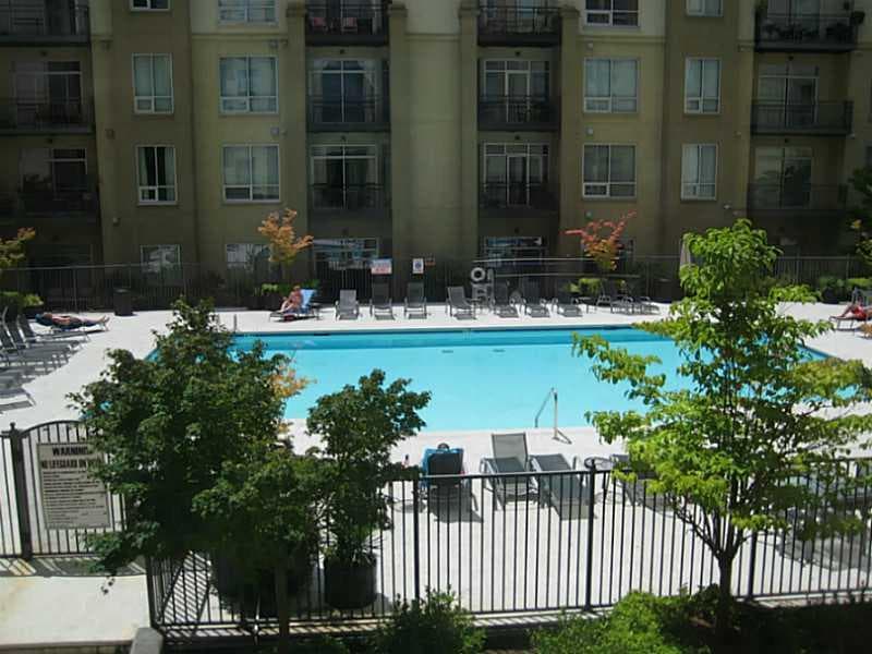 1 bedroom, 877 sq ft condominium sold at 711 Cosmopolitan Drive 136, Atlanta, GA 30324