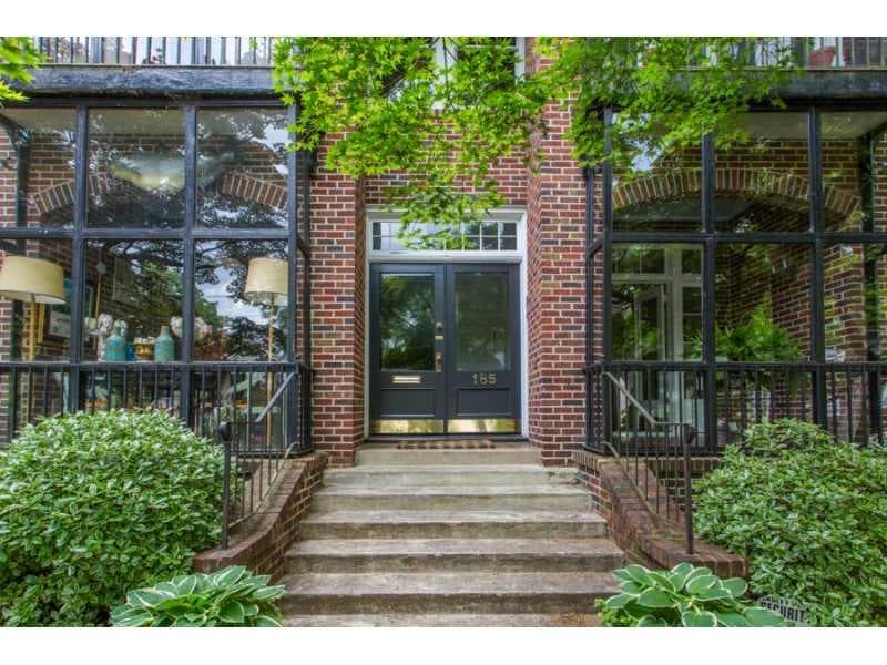 2 bedroom, 1,348 sq ft condominium sold at 185 Westminster Drive 1, Atlanta, GA 30309
