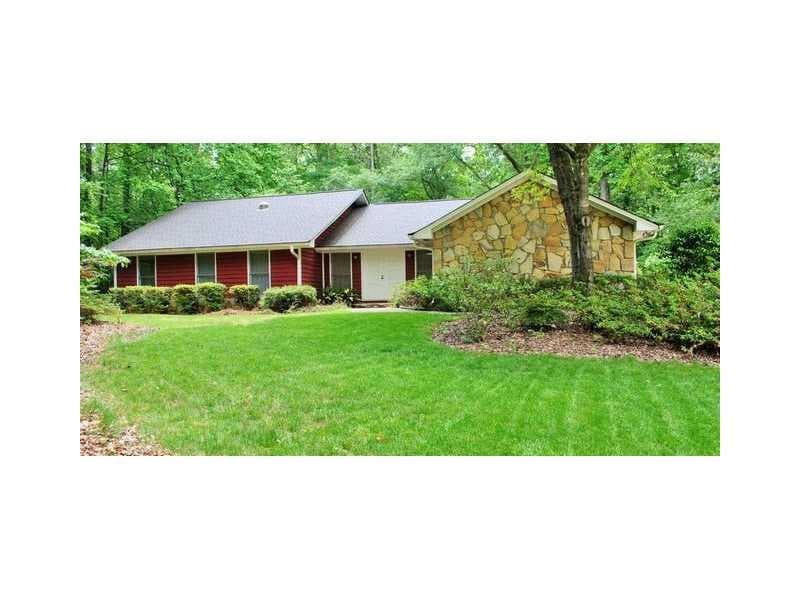 560 Longleaf Drive, Roswell, GA 30075 — most recent listing photo