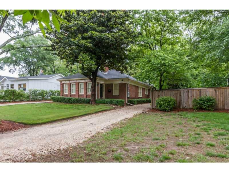 3 bedroom, 1,760 sq ft single family residence sold at 2967 Grandview Avenue, Atlanta, GA 30305