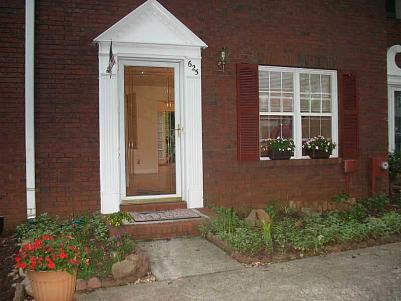 625 Anderson Walk 625, Marietta, GA 30062 — most recent listing photo