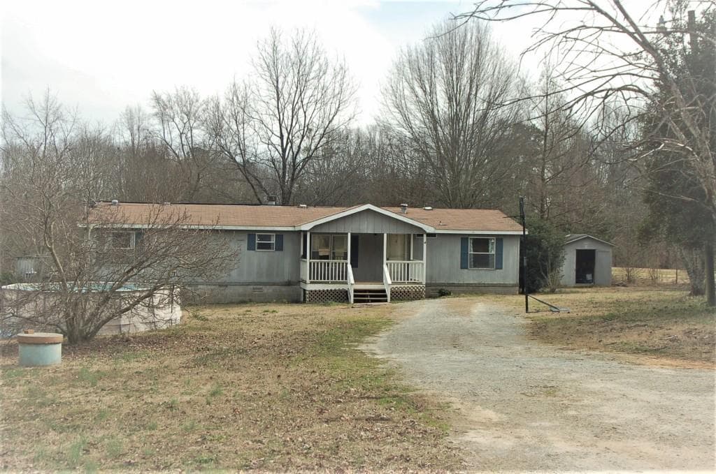 3 bedroom, 2 bathroom single family residence sold at 870 Hale Road, Maysville, GA 30558