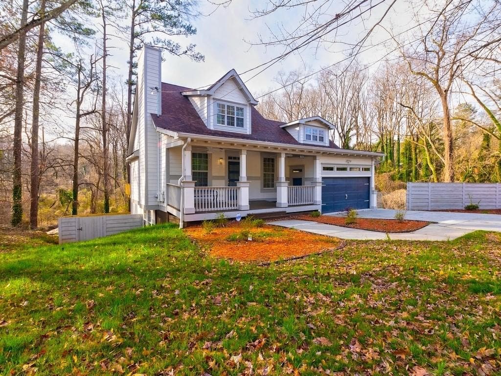4 bedroom, 3 bathroom, 2,400 sq ft single family residence sold at 1618 AVON Avenue, Atlanta, GA 30311