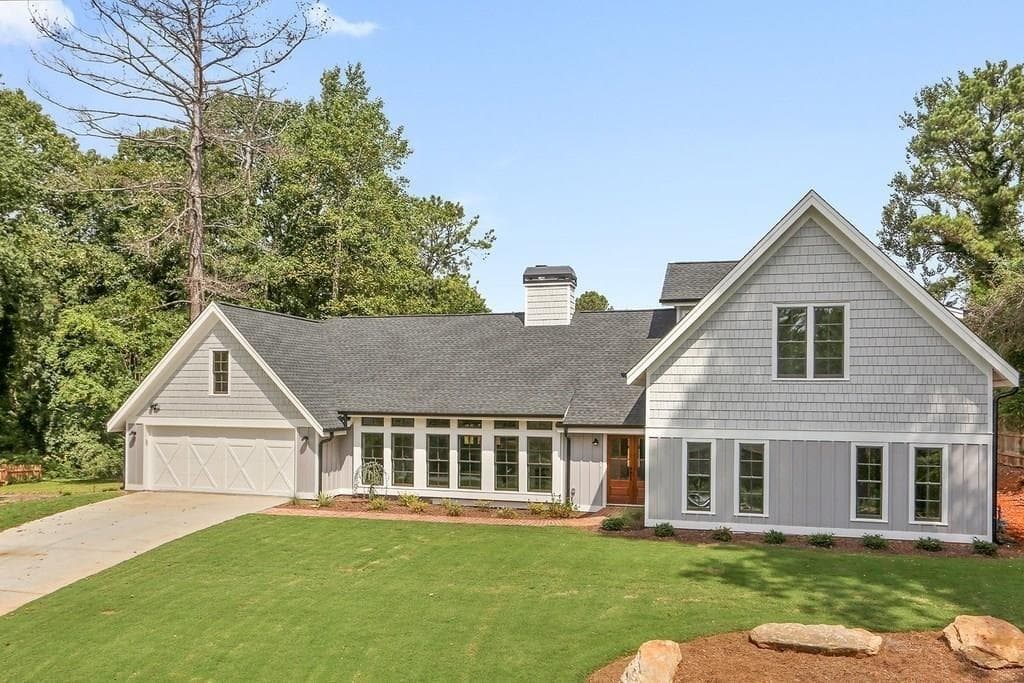 4221 Summit Drive, Marietta, GA 30068 — most recent listing photo