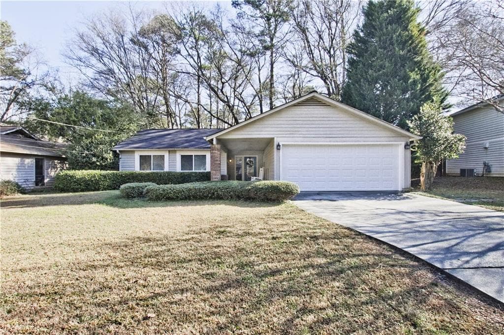 3 bedroom, 2 bathroom, 1,417 sq ft single family residence sold at 1657 Northlake Springs Court, Decatur, GA 30033