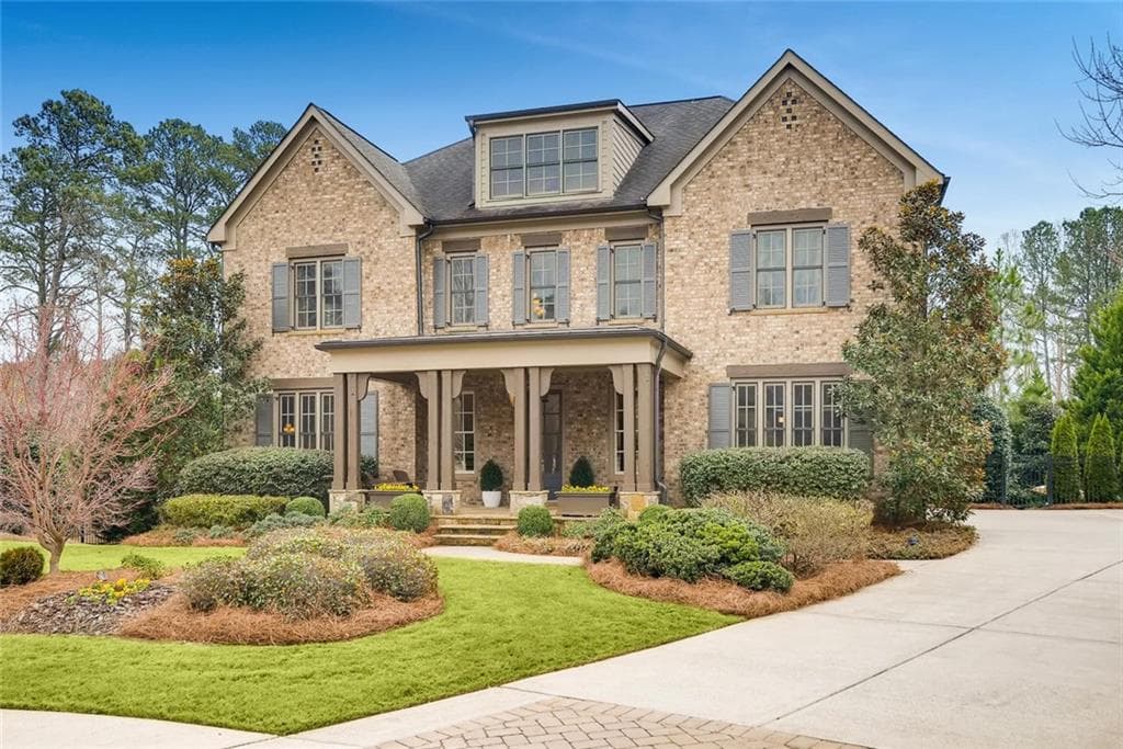 6 bedroom, 7 bathroom, 7,198 sq ft single family residence sold at 1064 Gramercy Lane, Alpharetta, GA 30004