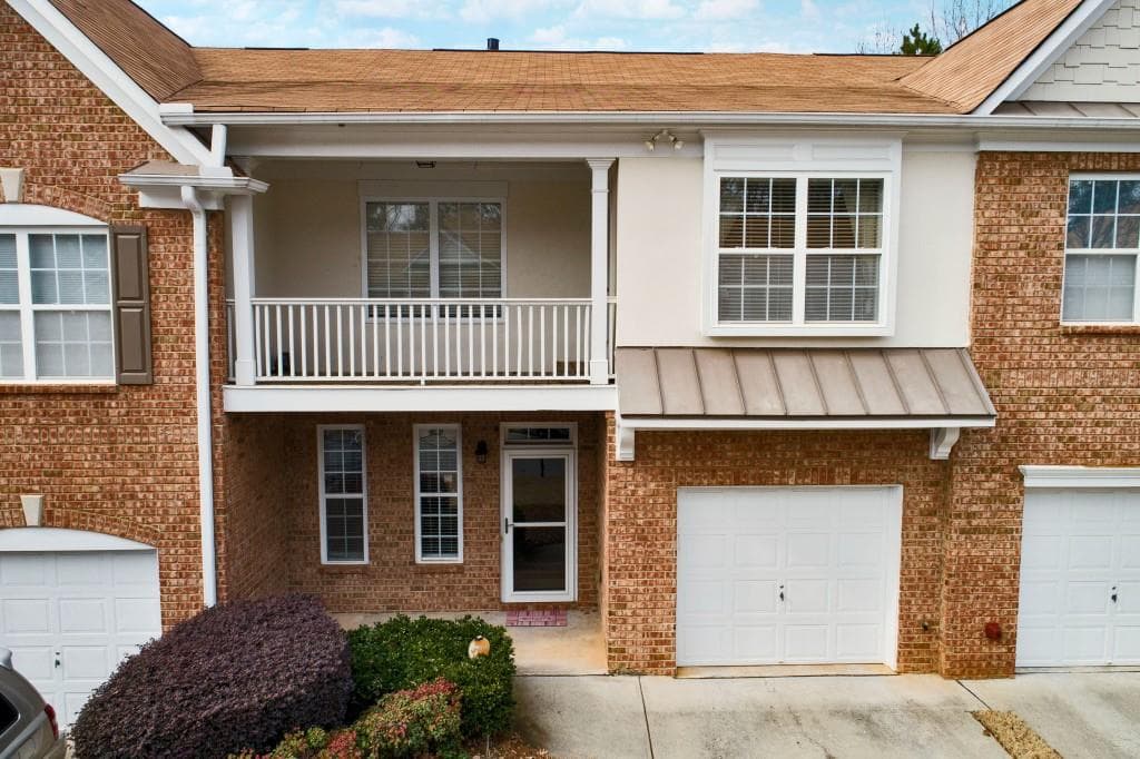 2 bedroom, 3 bathroom, 1,898 sq ft townhouse sold at 398 Grayson Way, Alpharetta, GA 30004