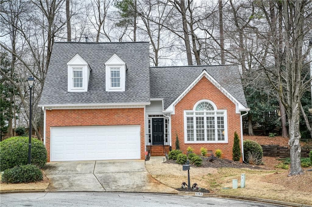 3 bedroom, 3 bathroom, 2,206 sq ft single family residence sold at 1162 Daventry Way, Brookhaven, GA 30319