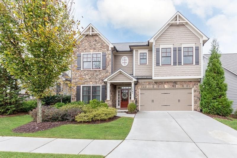 4 bedroom, 5 bathroom, 3,452 sq ft single family residence sold at 1741 Grand Oaks Drive, Woodstock, GA 30188