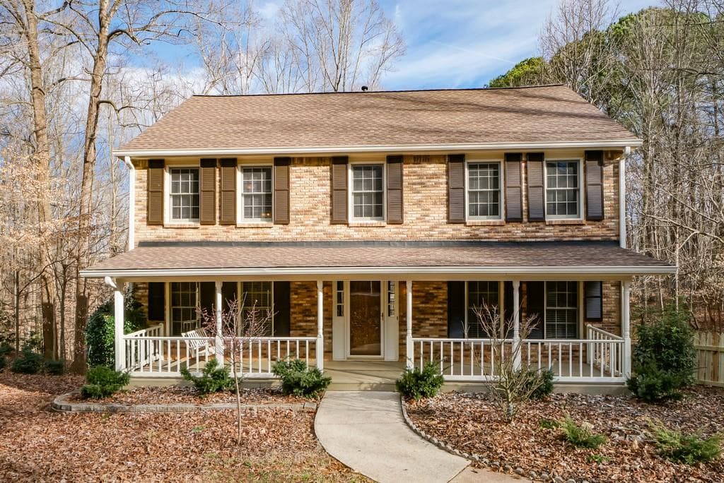 4 bedroom, 3 bathroom, 2,585 sq ft single family residence sold at 3832 Whitney Place, Duluth, GA 30096
