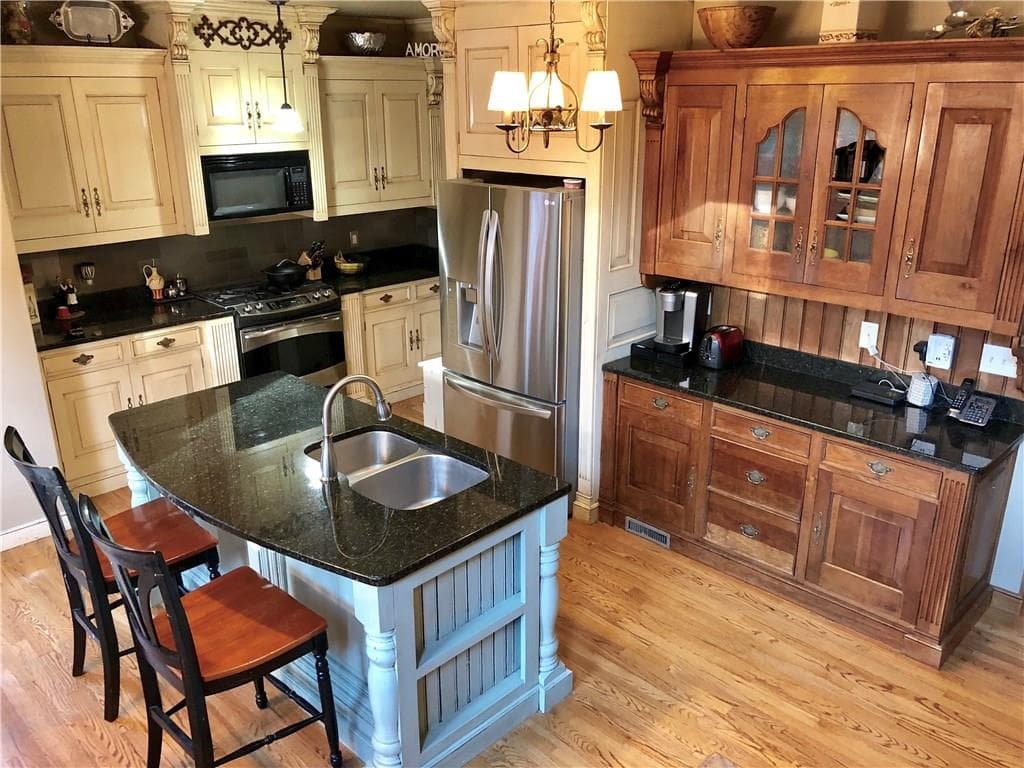 5 bedroom, 4 bathroom, 3,053 sq ft single family residence sold at 539 Oriole Farm Trail, Canton, GA 30114